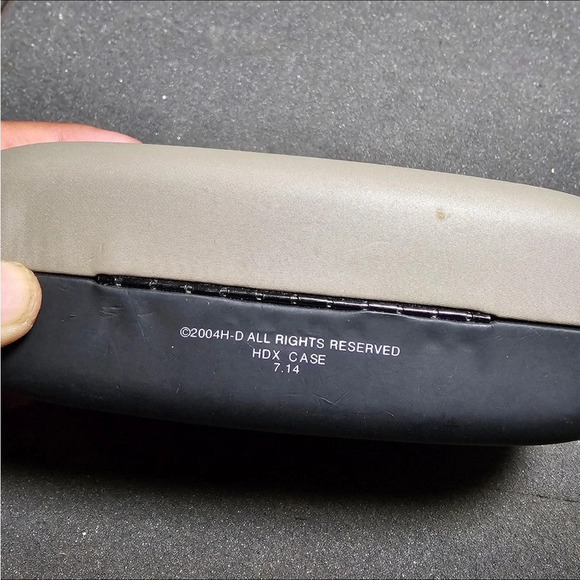 HARLEY-DAVIDSON Eyeglasses/sunglasses hard case Tan/Black - Picture 3 of 7